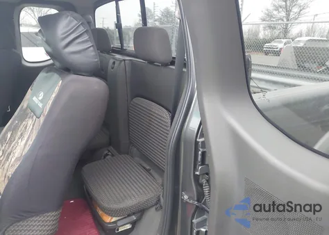 2008 Nissan Frontier Se z USA, uszkodzony, nr VIN 1N6AD06U58C427328